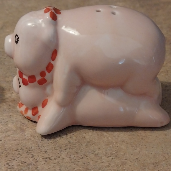 Pile On Pigs Salt & Pepper Shakers Magic Creations Circa 1995 - Picture 2 of 14